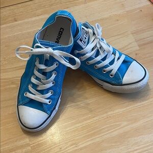 Converse Women’s Bright Blue Sneakers